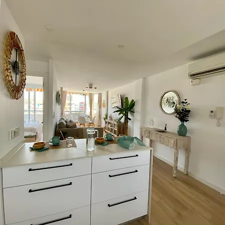 Apartmán Playa De San Juan Piscina Garaje Wifi A/a